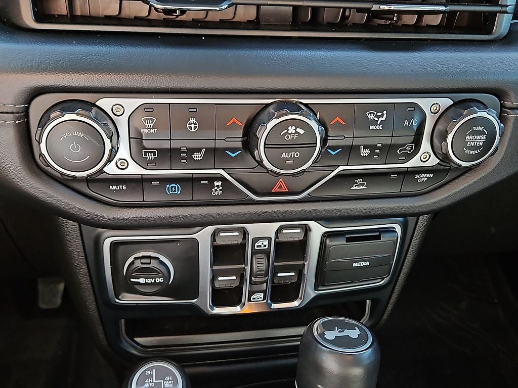 2024 Jeep Wrangler Sahara 4xe