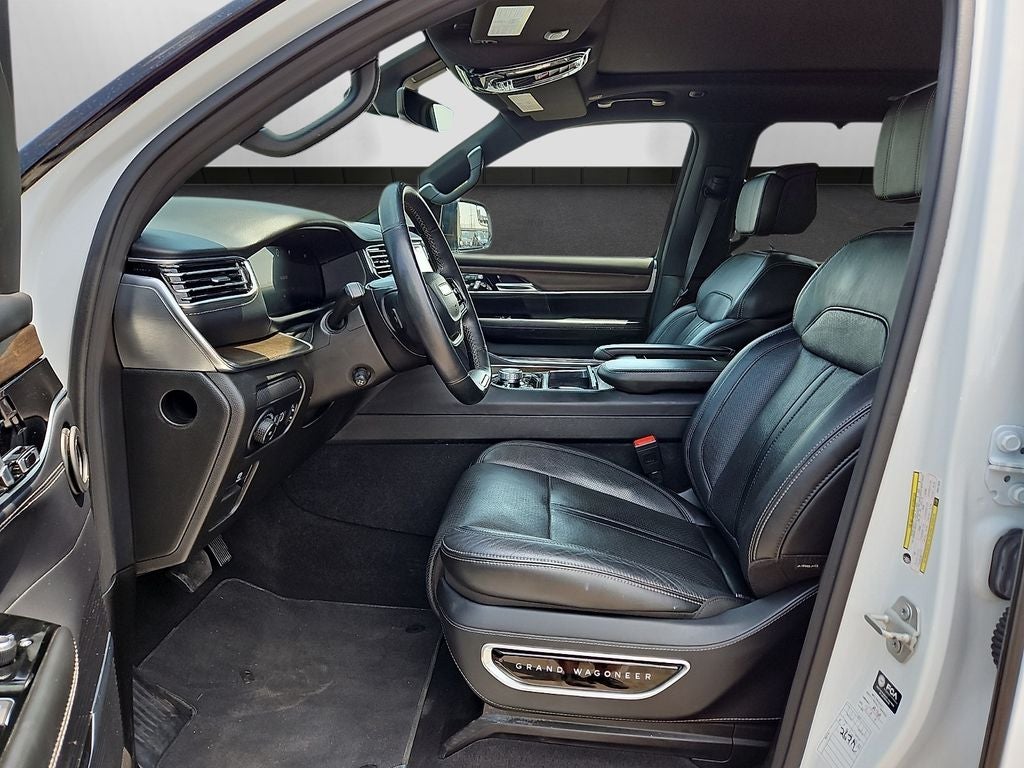 2023 Jeep Grand Wagoneer Base