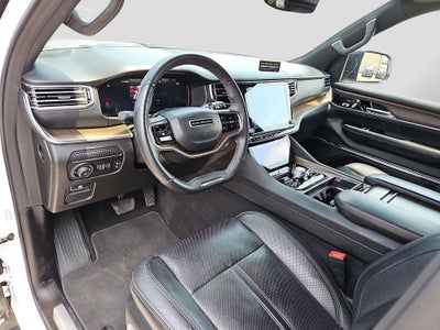 2023 Jeep Grand Wagoneer Base