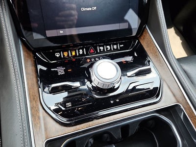 2023 Jeep Grand Wagoneer Base
