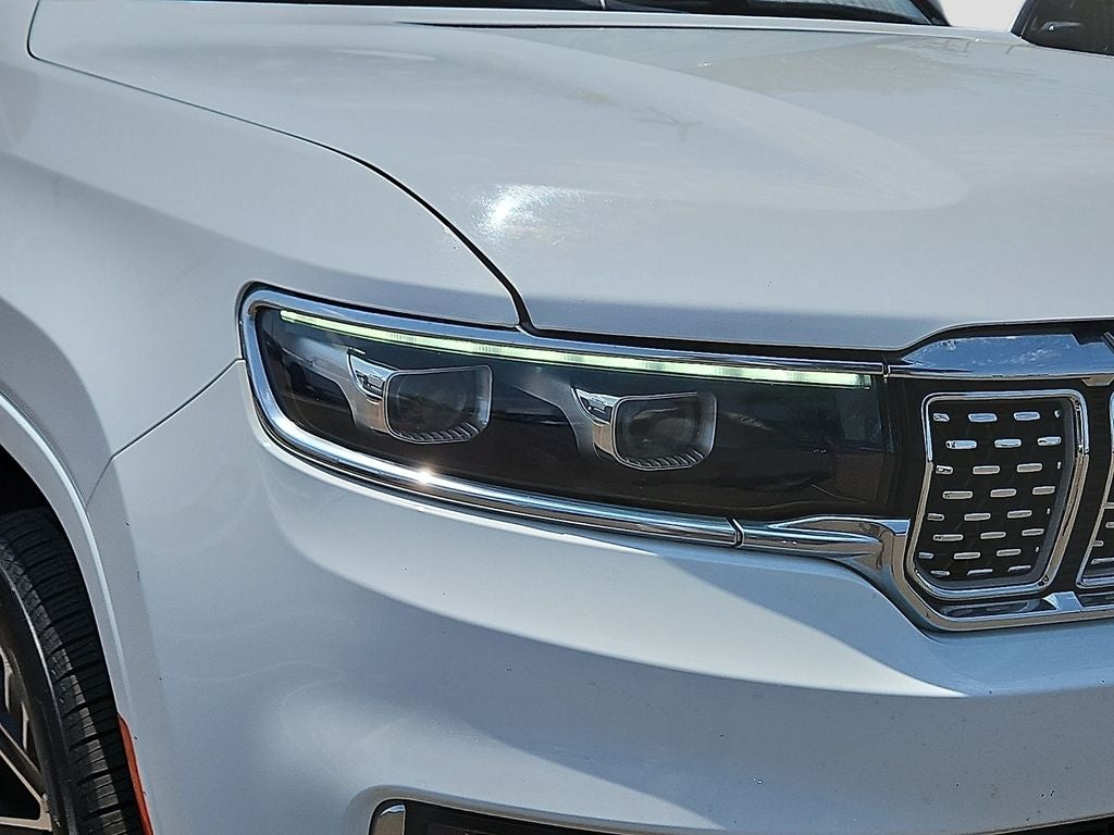 2023 Jeep Grand Wagoneer Base