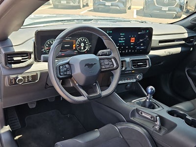 2025 Ford Mustang Dark Horse