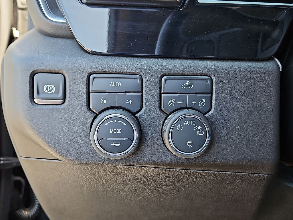 2025 Chevrolet Silverado 1500 LT LT1
