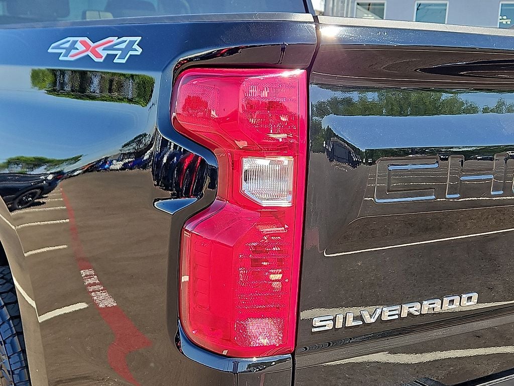 2025 Chevrolet Silverado 1500 LT LT1