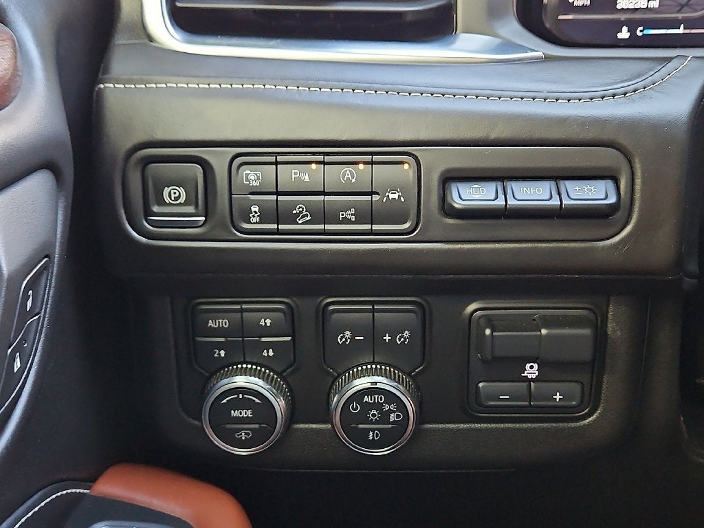 2023 GMC Yukon XL Denali Ultimate