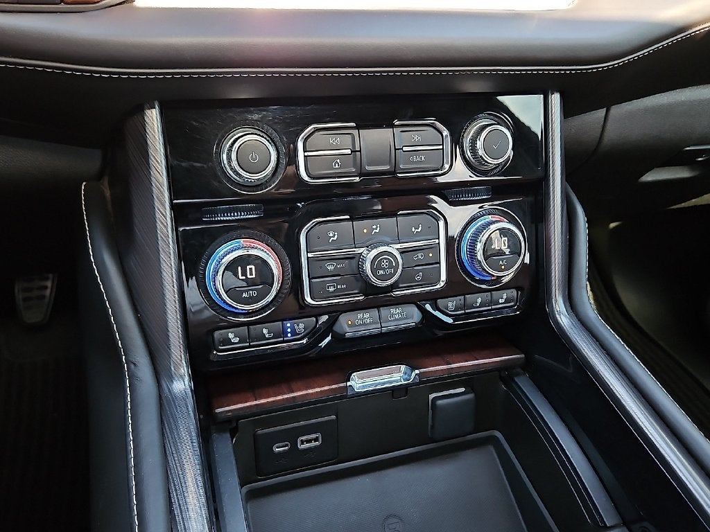 2023 GMC Yukon XL Denali Ultimate