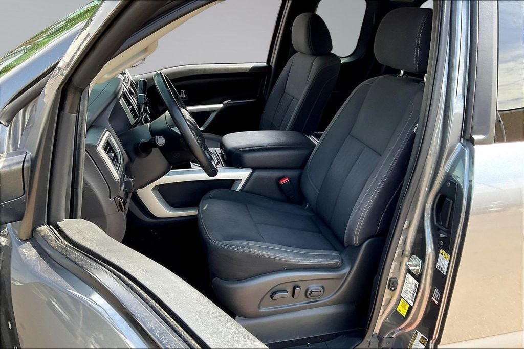 2019 Nissan Titan SV