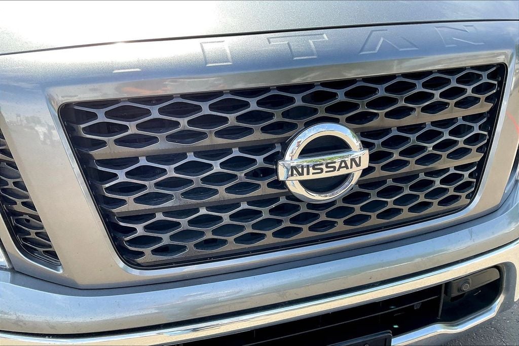 2019 Nissan Titan SV
