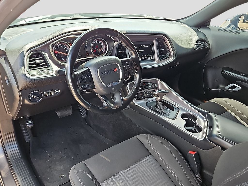 2021 Dodge Challenger SXT