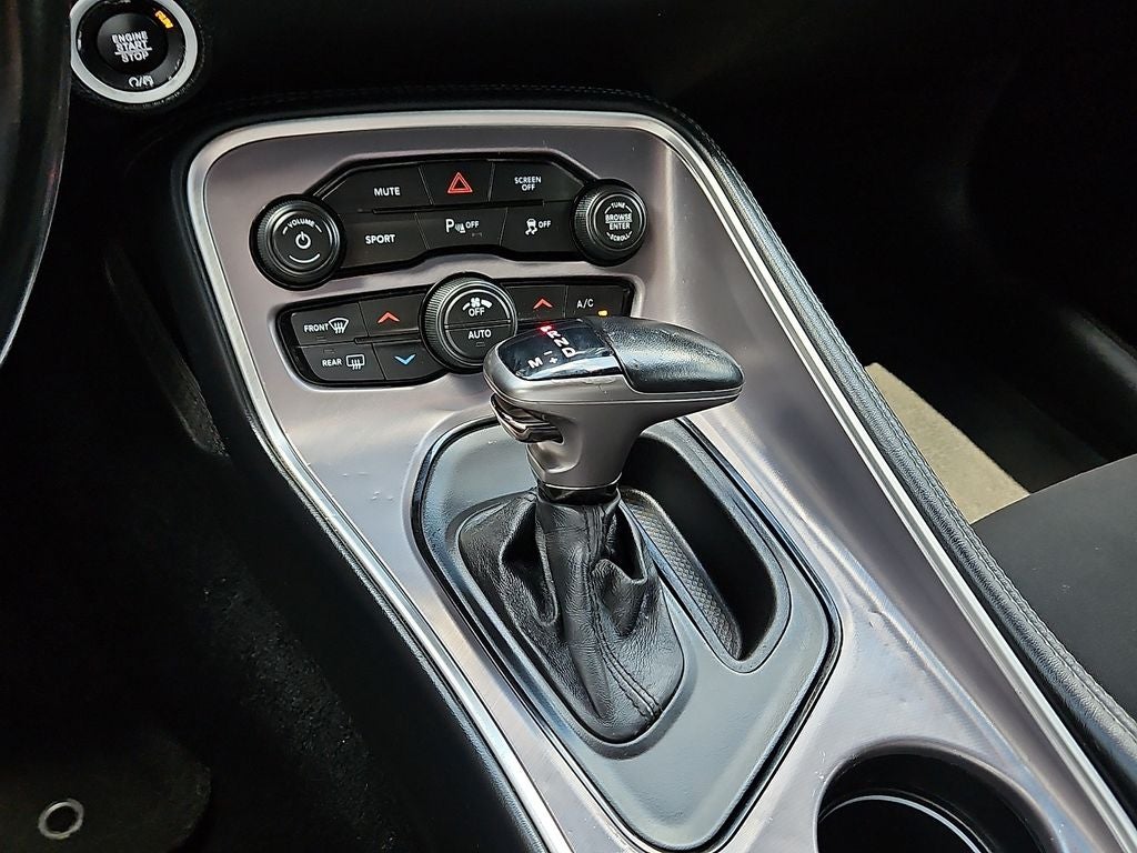 2021 Dodge Challenger SXT