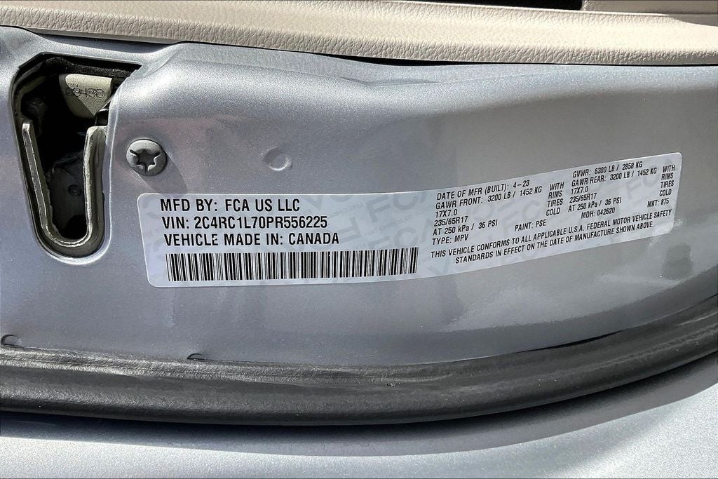 2023 Chrysler Pacifica Hybrid Touring L