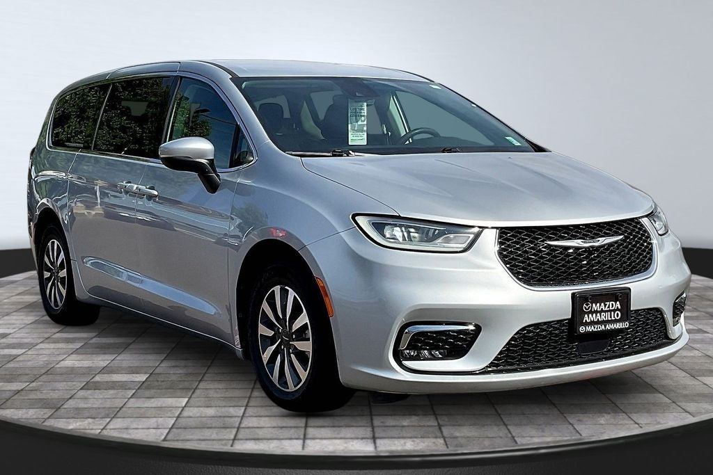 2023 Chrysler Pacifica Hybrid Touring L
