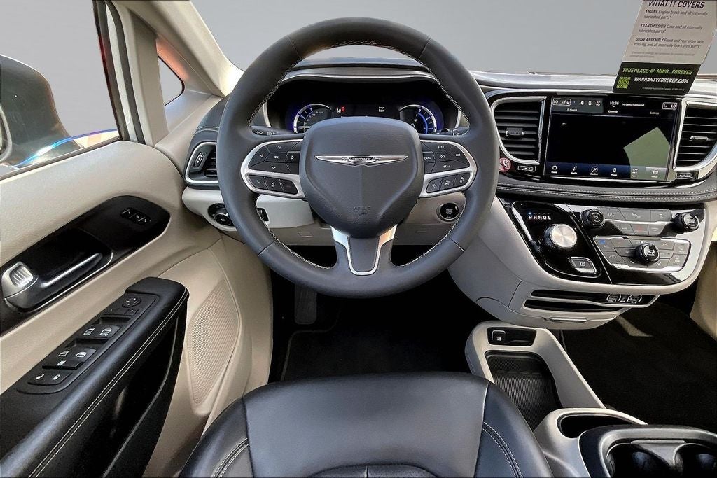 2023 Chrysler Pacifica Hybrid Touring L