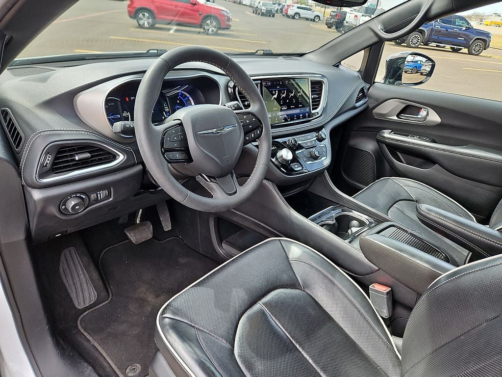 2024 Chrysler Pacifica Hybrid Select