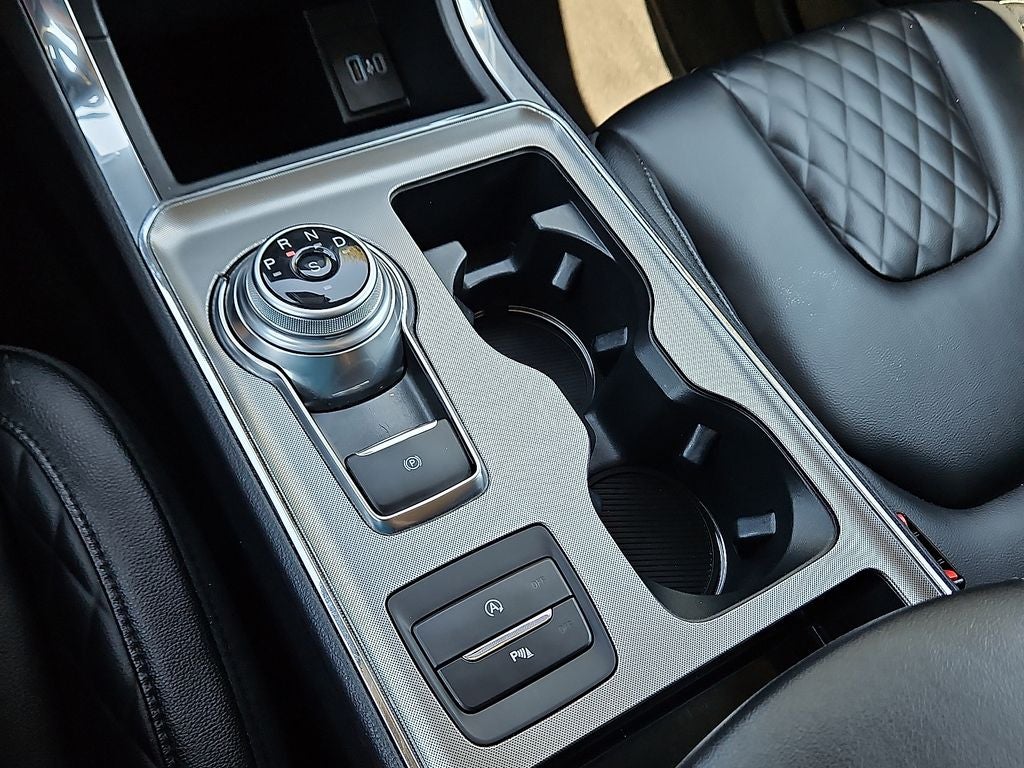 2024 Ford Edge Titanium