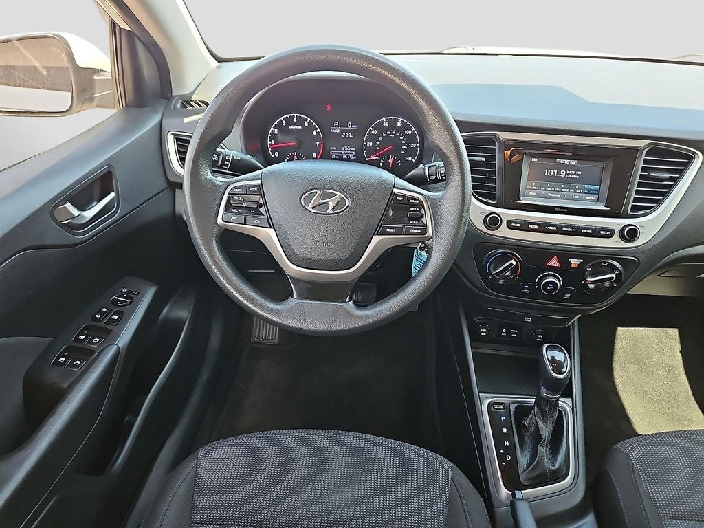 2020 Hyundai Accent SE