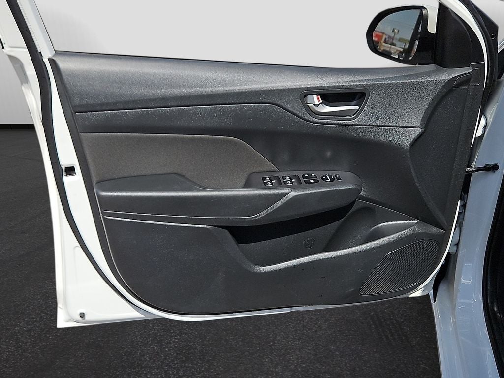 2020 Hyundai Accent SE