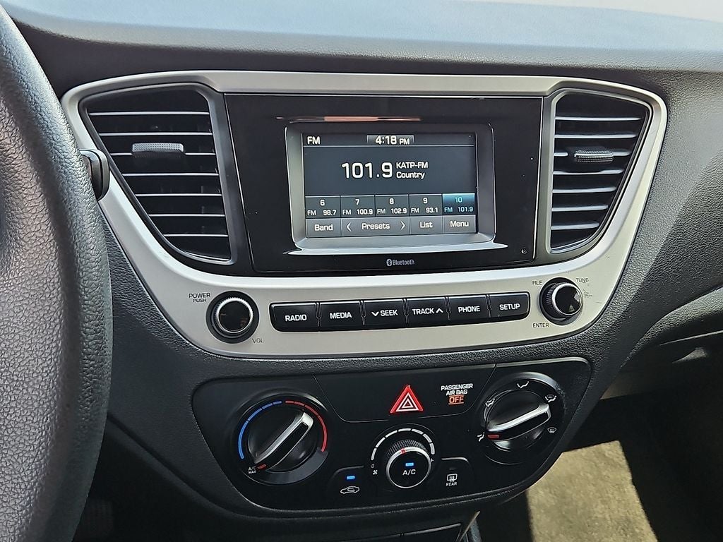 2020 Hyundai Accent SE