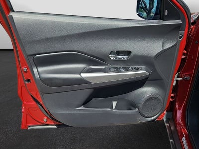 2019 Nissan Kicks SR