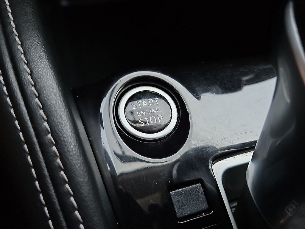 2019 Nissan Kicks SR