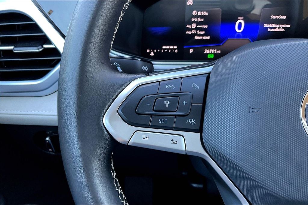 2025 Volkswagen Taos 1.5T SE