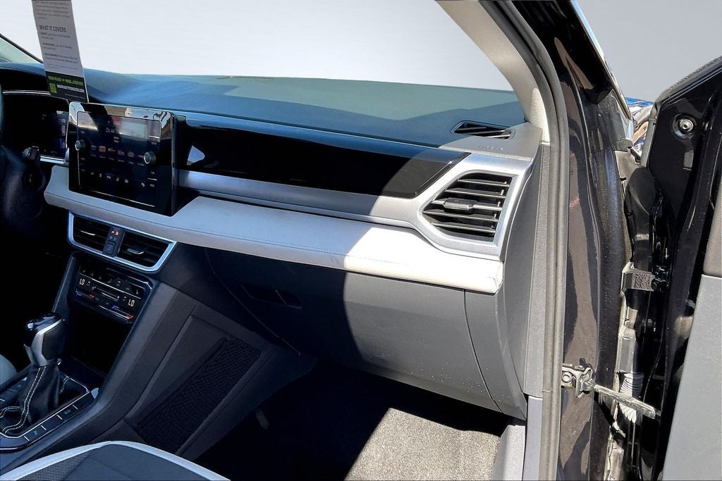 2025 Volkswagen Taos 1.5T SE