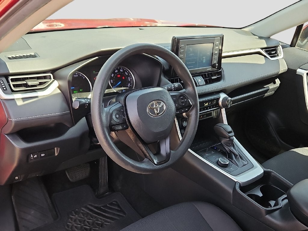 2020 Toyota RAV4 Hybrid LE