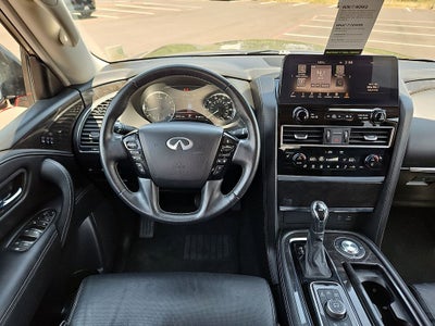 2024 INFINITI QX80 LUXE