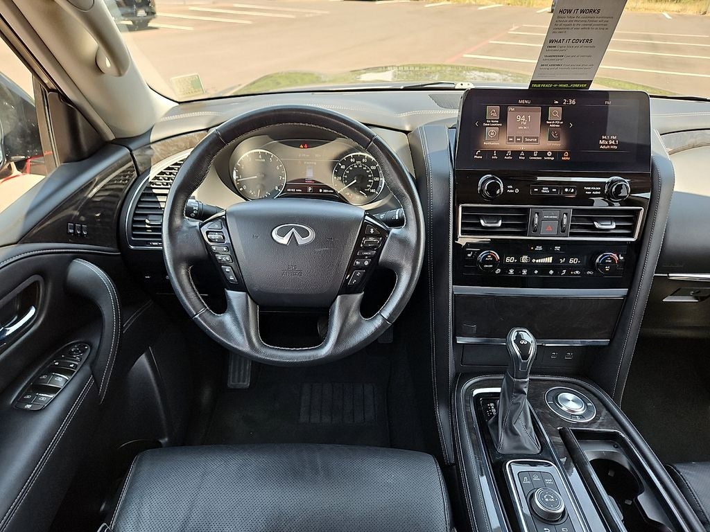 2024 INFINITI QX80 LUXE