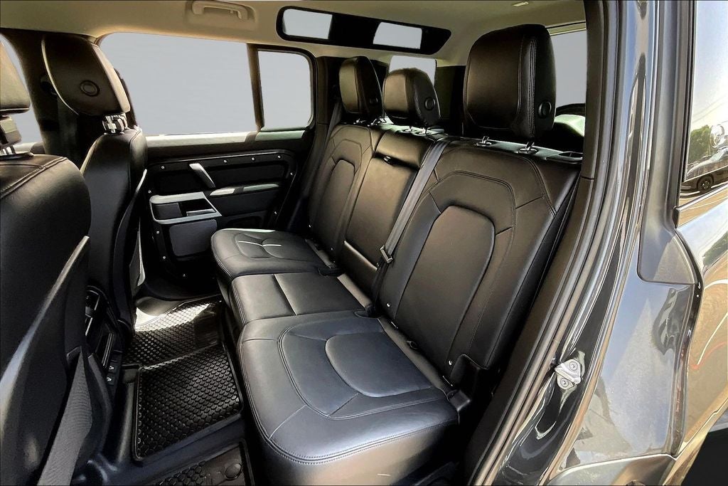 2024 Land Rover Defender 110 S