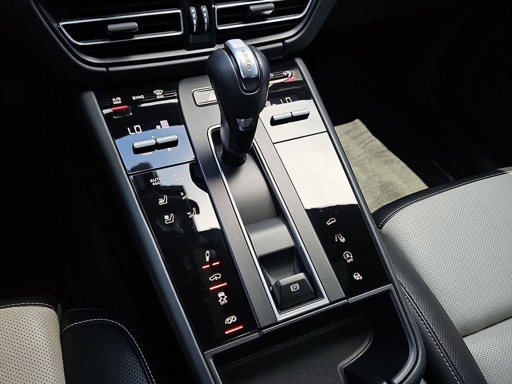 2023 Porsche Macan GTS