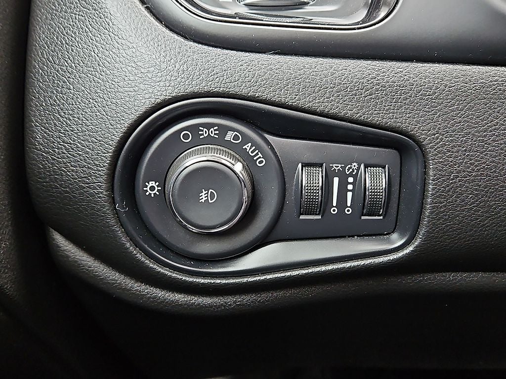 2023 Jeep Renegade Altitude