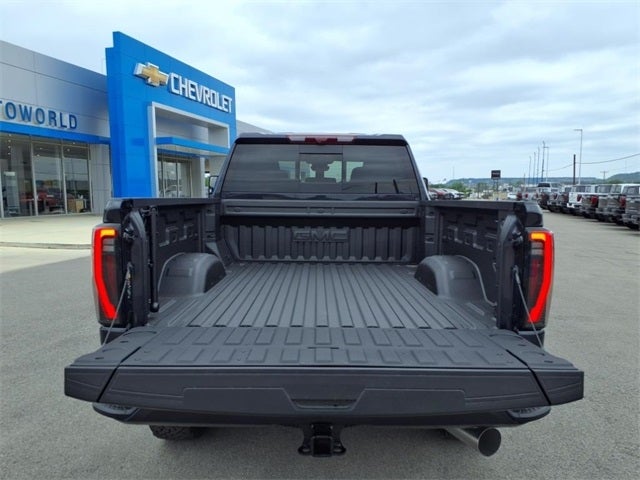 2025 GMC Sierra 2500HD AT4