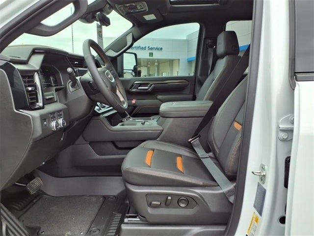 2025 GMC Sierra 2500HD AT4