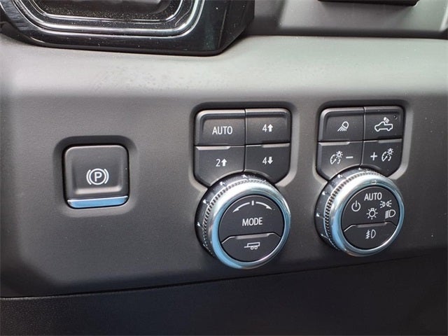 2025 GMC Sierra 2500HD AT4