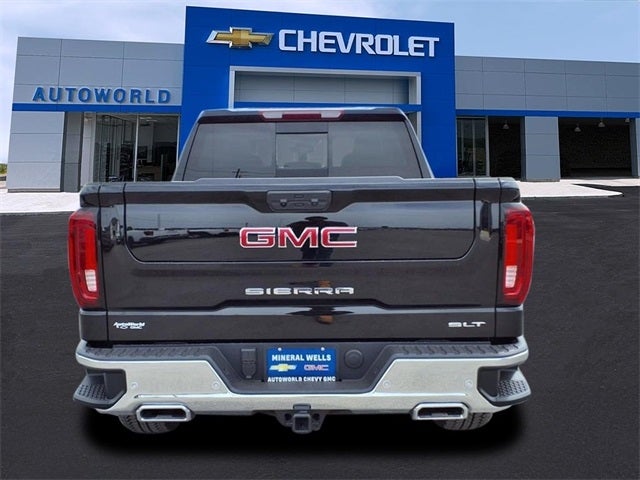 2025 GMC Sierra 1500 SLT