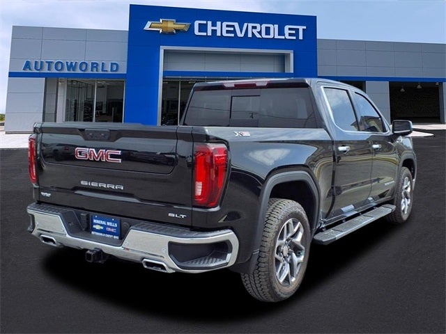 2025 GMC Sierra 1500 SLT