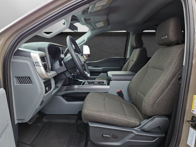 2027 Ford F-250SD XLT