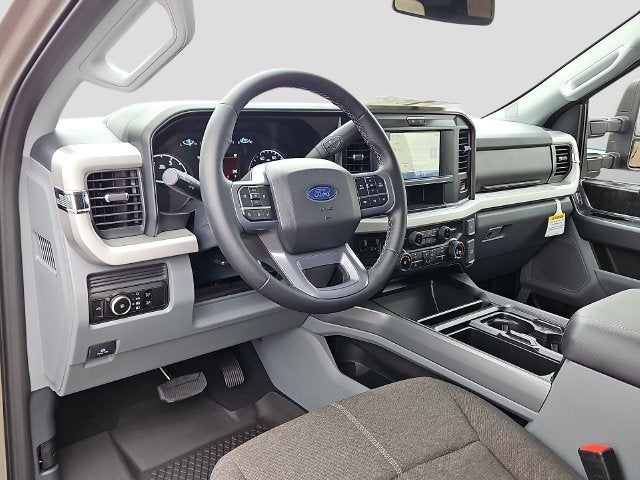 2027 Ford F-250SD XLT