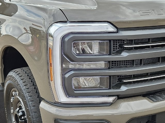 2027 Ford F-250SD XLT