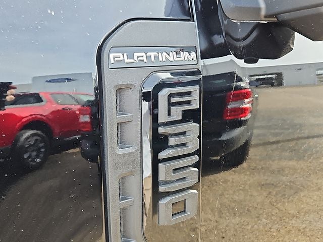 2025 Ford F-350SD Platinum