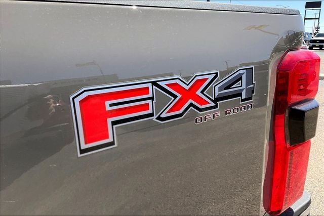 2026 Ford F-350SD Lariat FX-4 Off Road Package
