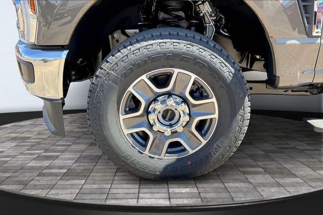 2026 Ford F-350SD Lariat FX-4 Off Road Package