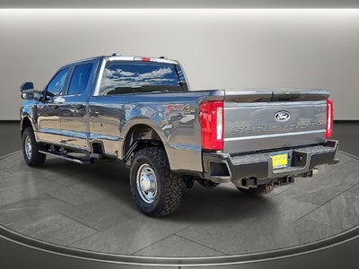 2027 Ford F-350SD XL