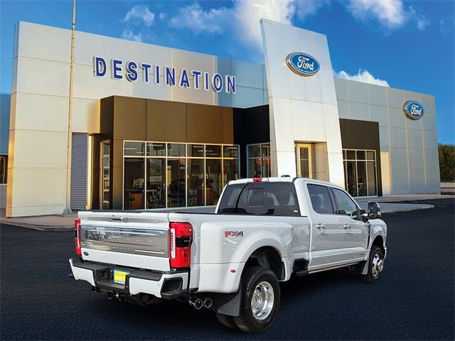 2026 Ford F-350SD Platinum DRW