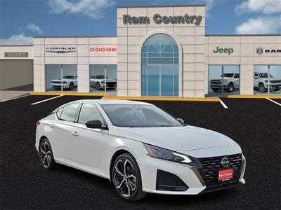 2024 Nissan Altima 2.5 SR