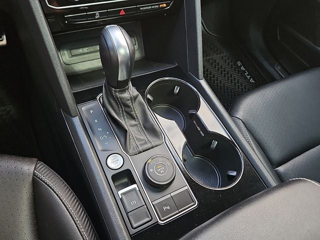 2023 Volkswagen Atlas Cross Sport 3.6L V6 SEL R-Line