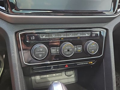 2023 Volkswagen Atlas Cross Sport 3.6L V6 SEL R-Line