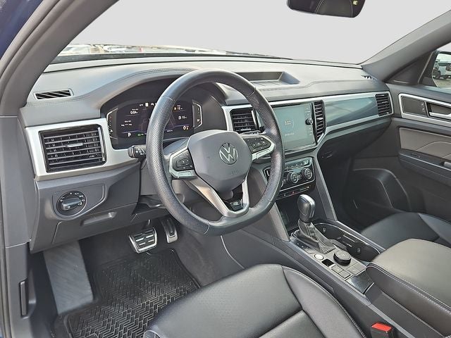 2023 Volkswagen Atlas Cross Sport 3.6L V6 SEL R-Line