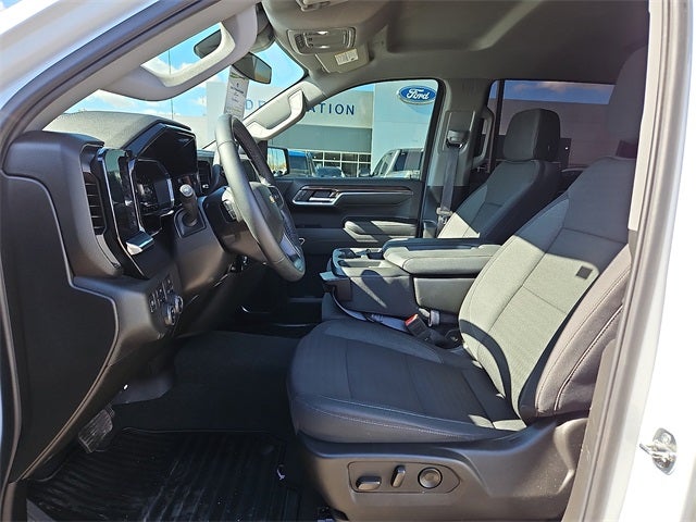 2024 Chevrolet Silverado 1500 LT LT1